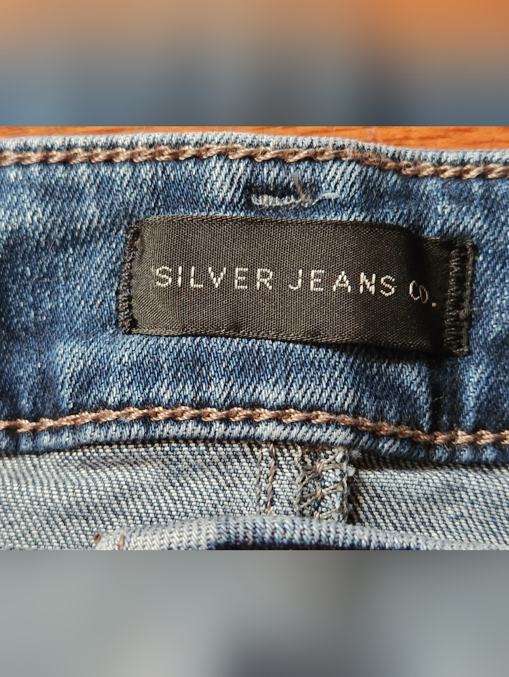 Silver Jeans - Picture 3 of 6